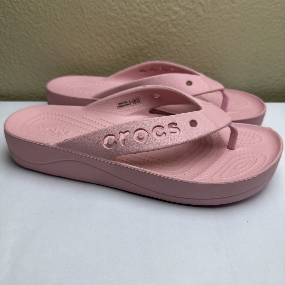 NEW Crocs Baya Platform Flip Pink Platform Flip Flops Womens US 9 Iconic Comfort